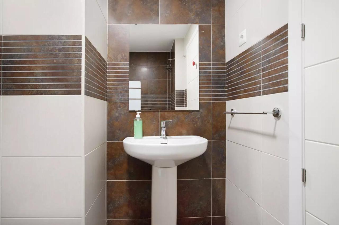 Malaga Campus Apartment Parking Included Εξωτερικό φωτογραφία
